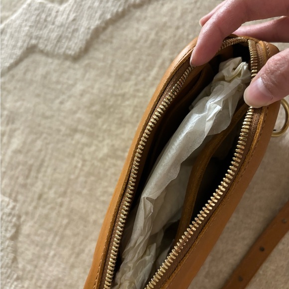 Parker Clay Desta Belt Bag - Picture 4 of 4